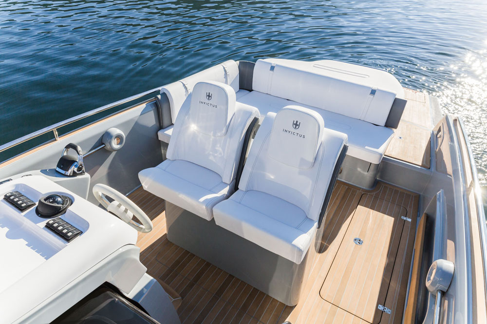 Invictus 280 GT 10