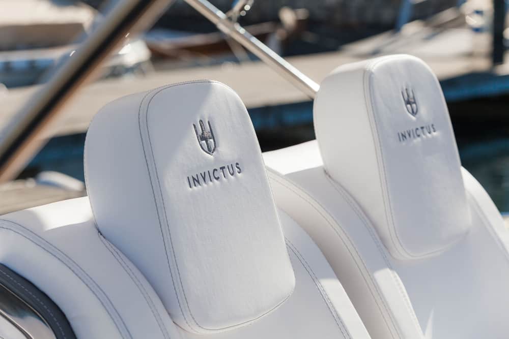 Invictus 280 GT 2 15