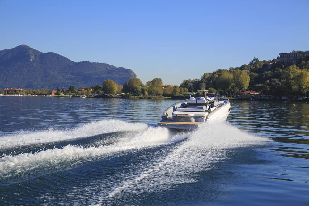 Invictus 280 GT 2 4