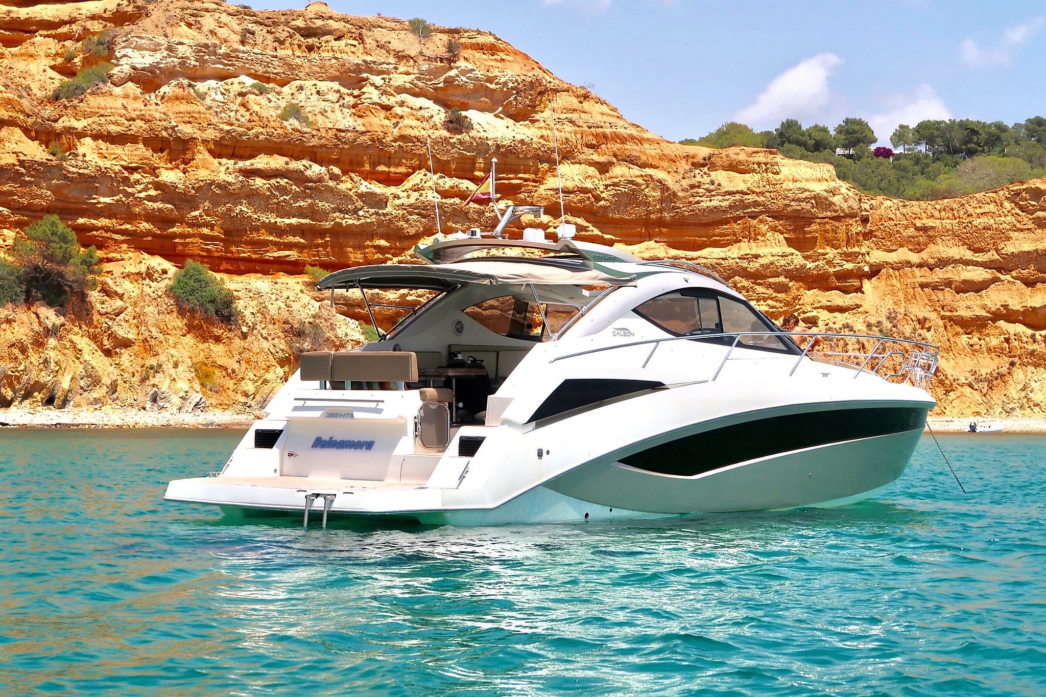 Reinamora - Galeon 385 (2)