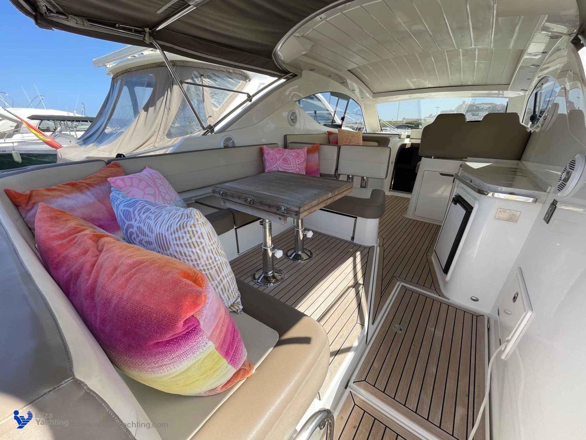 Reinamora - Galeon 385 (4)