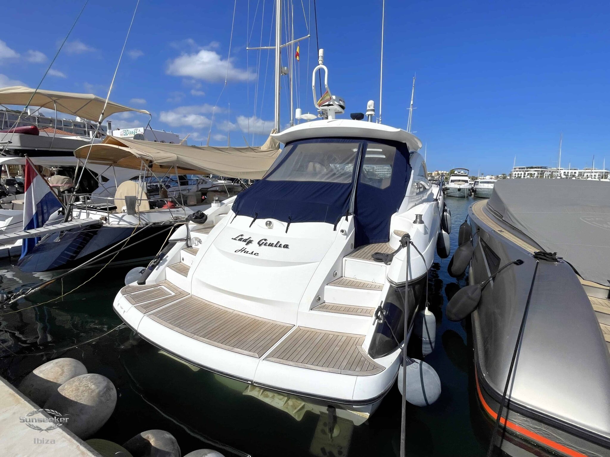 53 PO - LADY GIULIA (2)