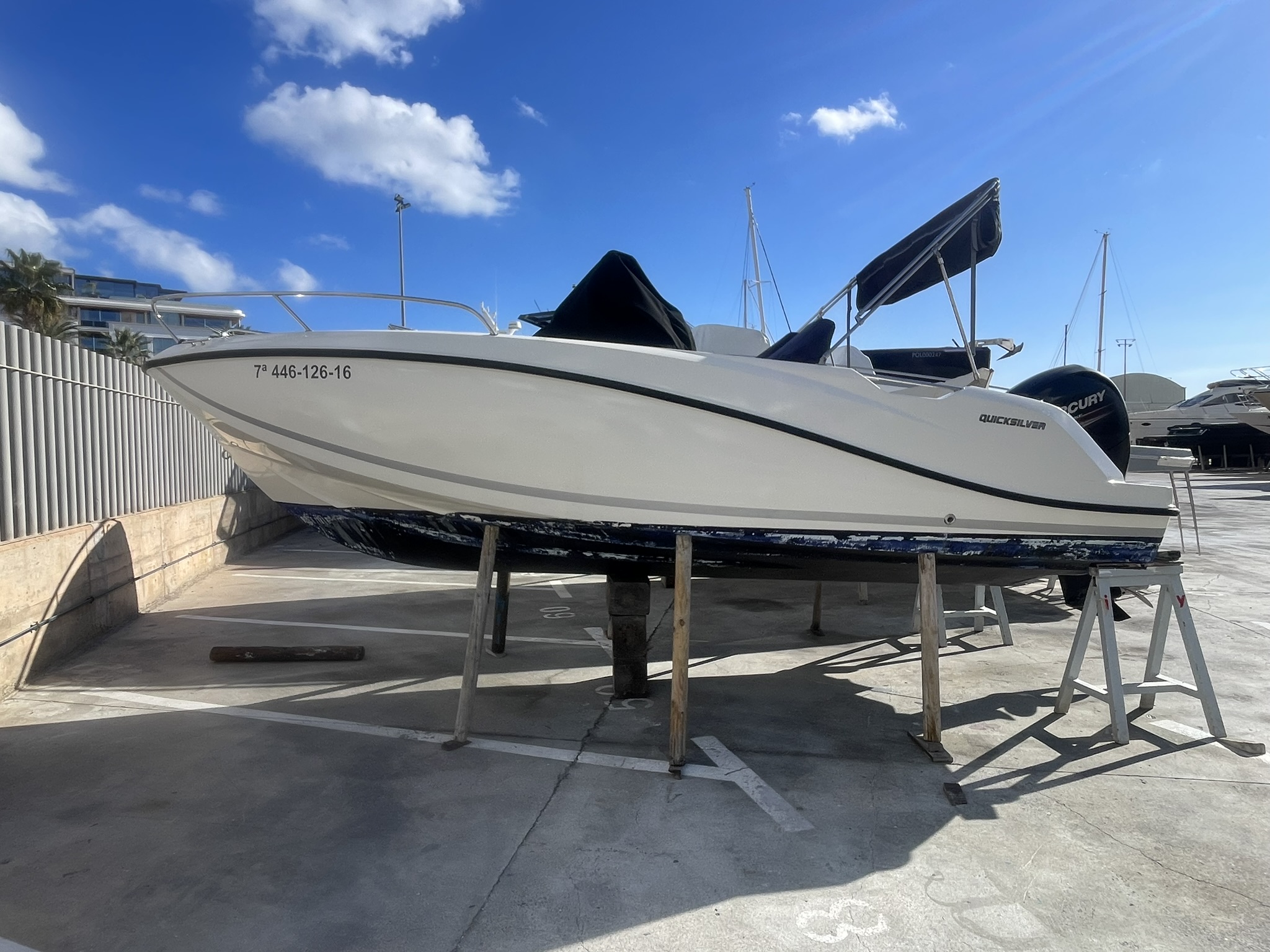 Quicksilver 605 open