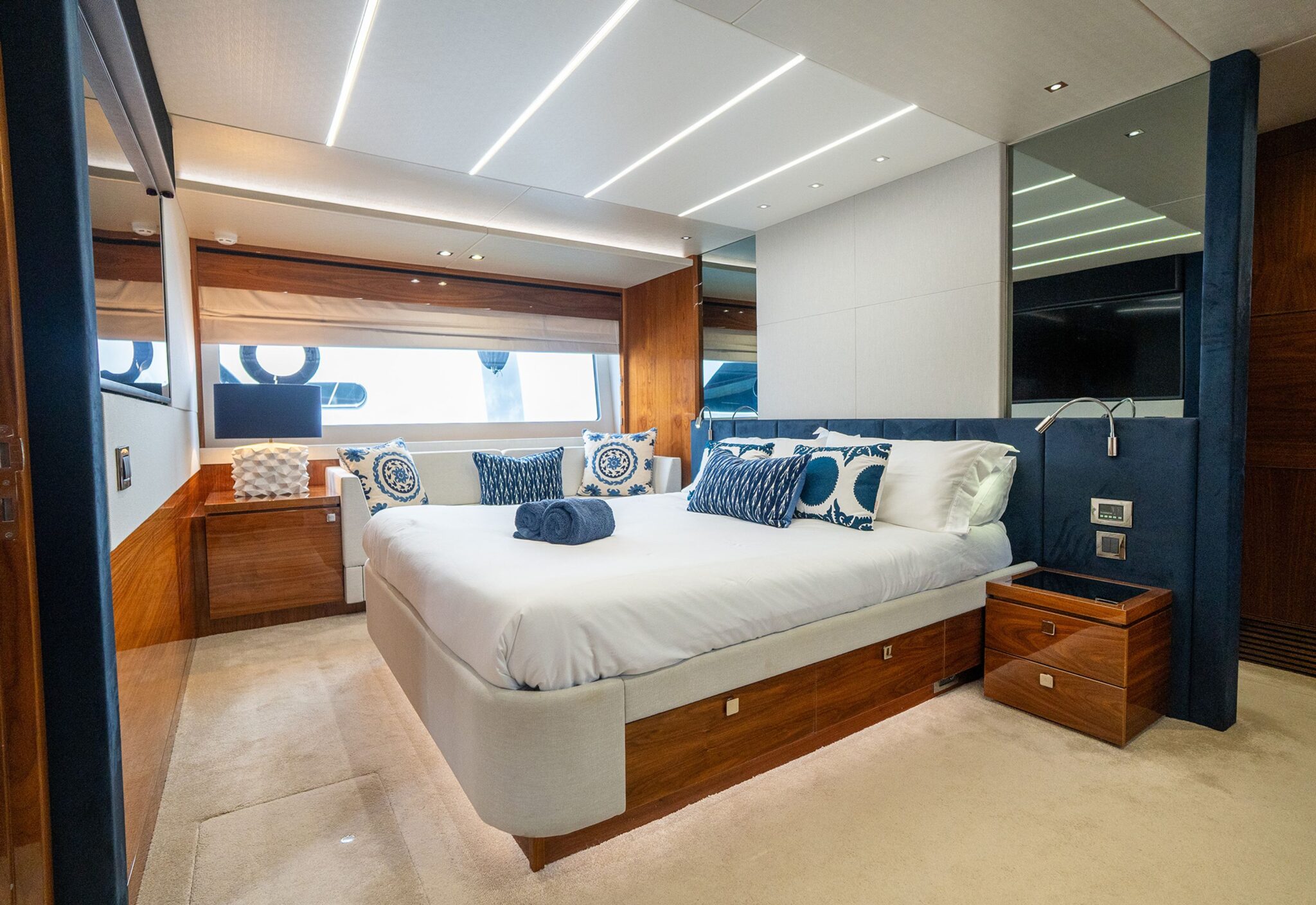 27-master-cabin