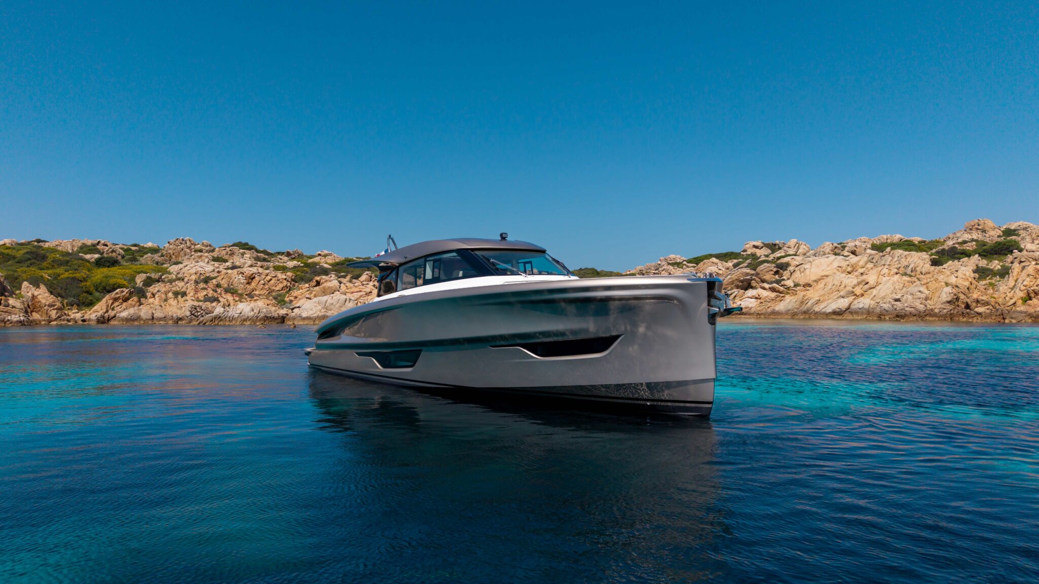SolarisPower52 Coupe-03