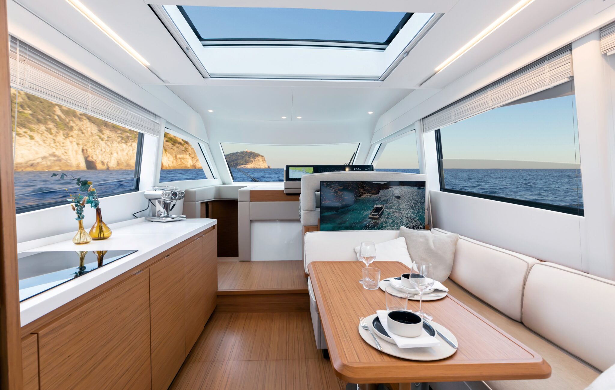 SolarisPower52 Coupe-07