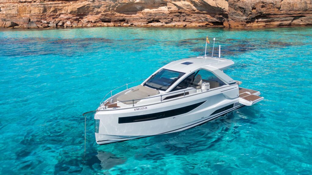 JEANNEAU DB 37 ''BAILA'' 18 Jeanneau DB 37 Ibiza Charter – Ibiza Yachting