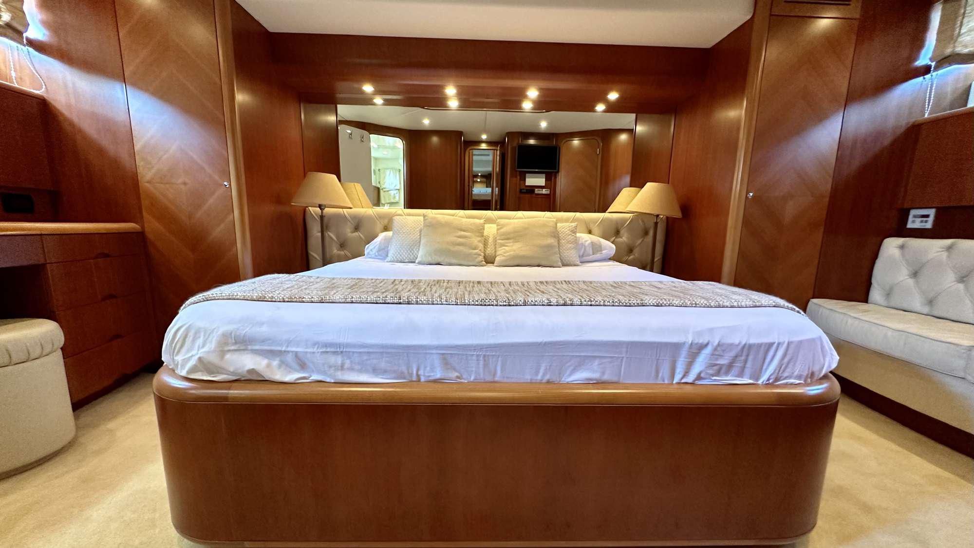 Uniesse Marine 66 Nehesi