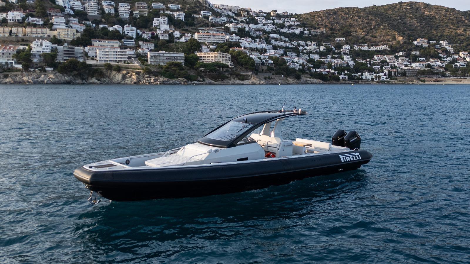 Pirelli 35 Ibiza Charter – Ibiza Yachting