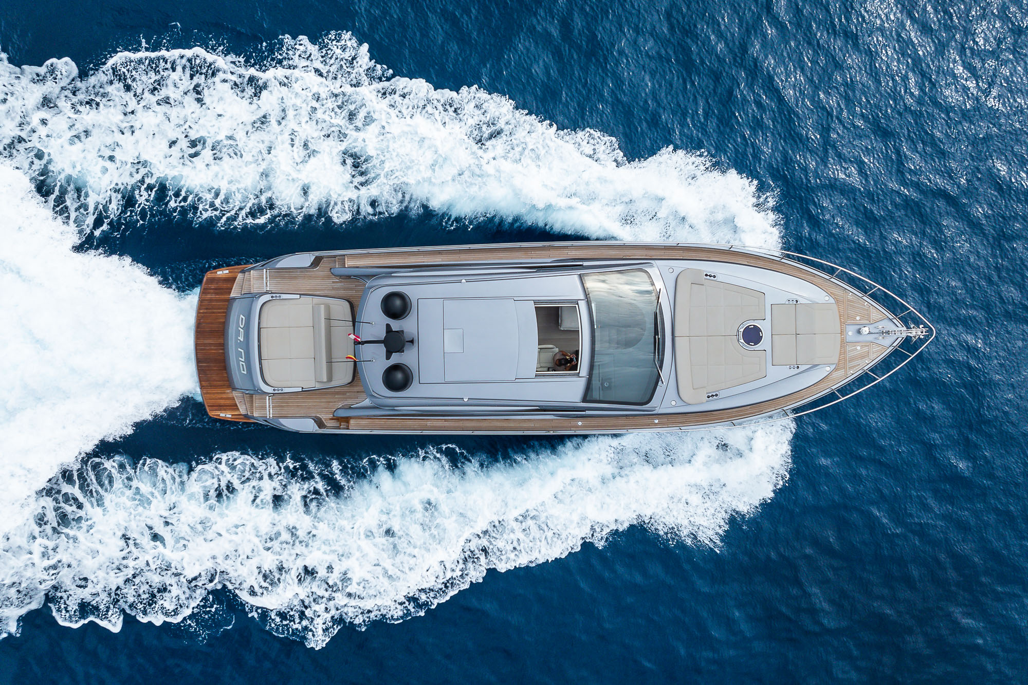 Pershing 6x Ibiza Charter – Ibiza Yachting
