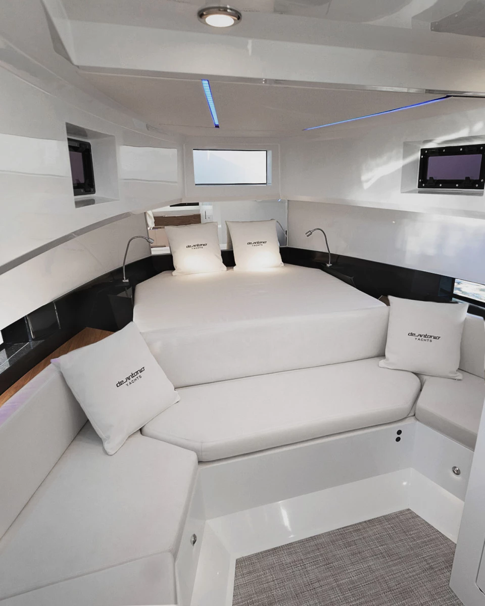 D36 INTERIOR 1