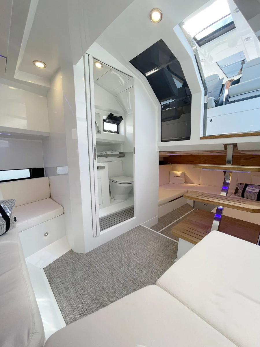 D36 INTERIOR 2