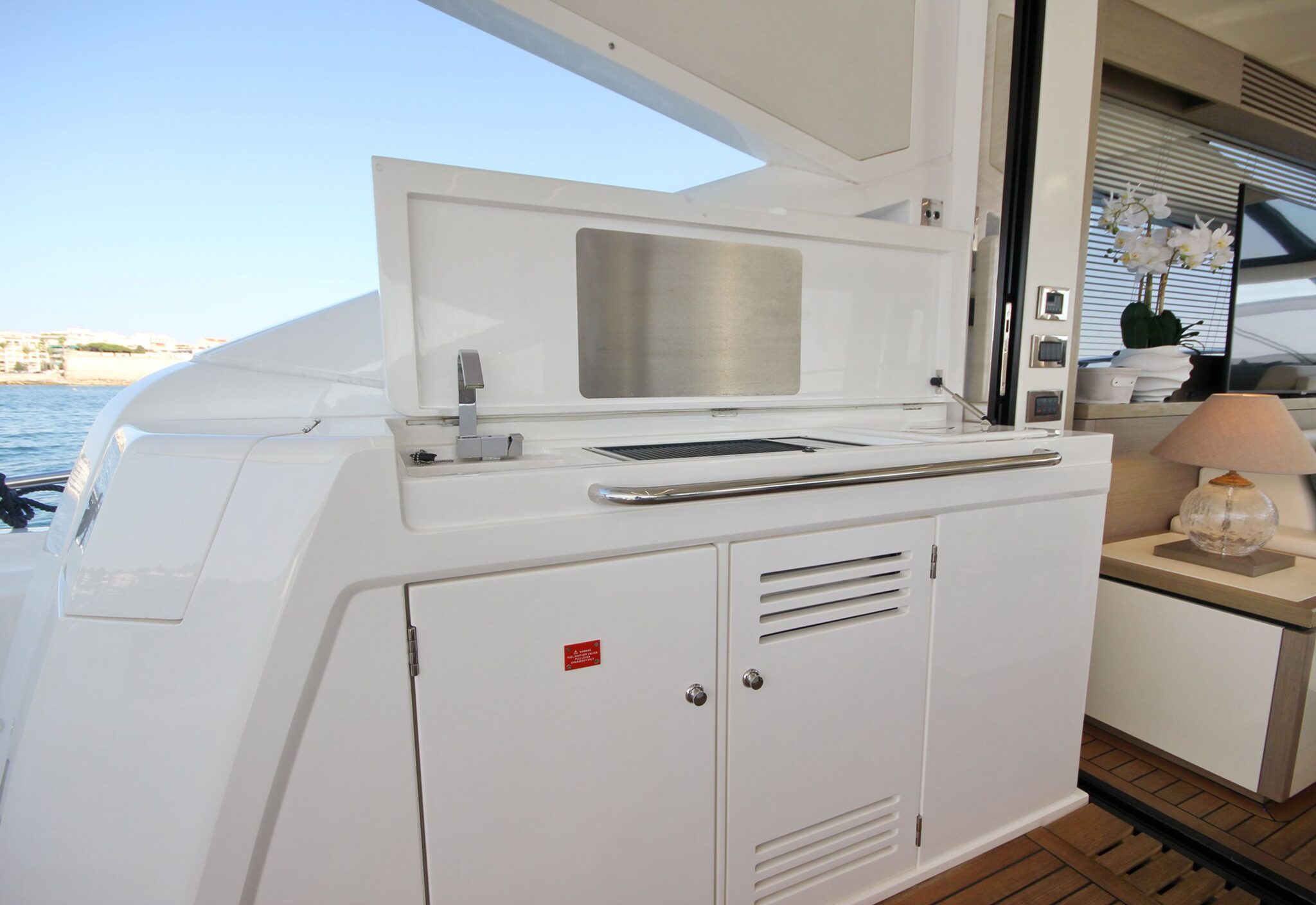 10-wet-bar