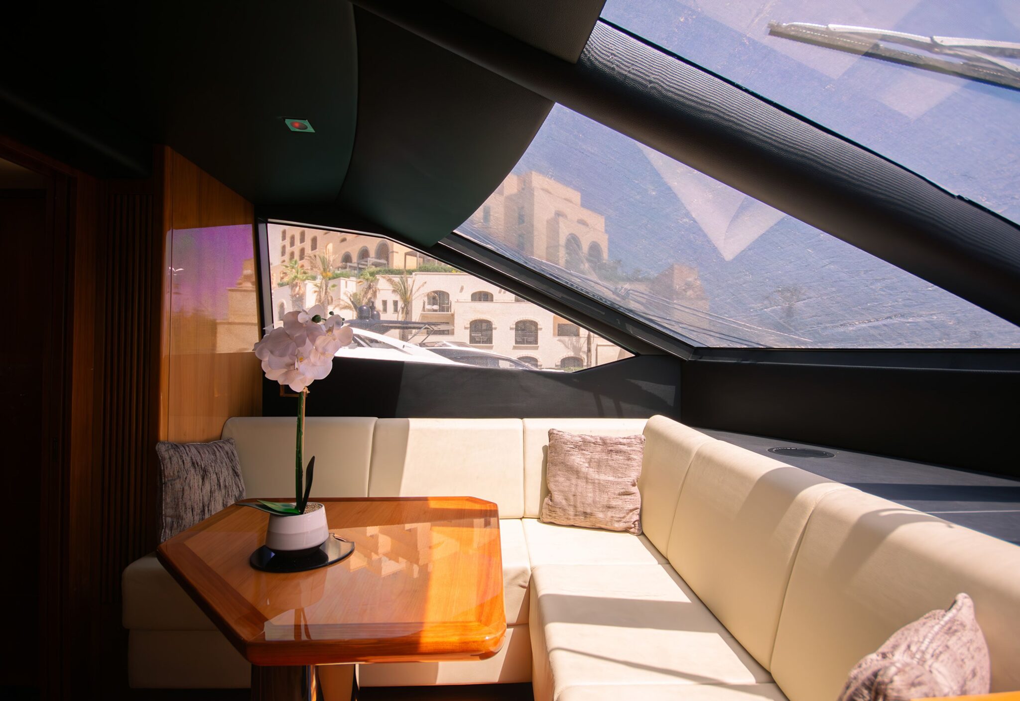 21-observation-seating