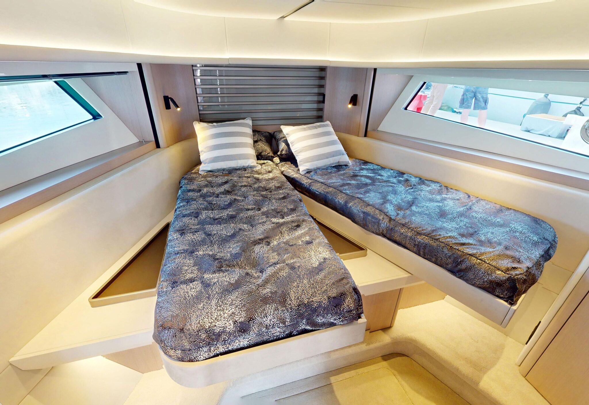 21-twin-cabin