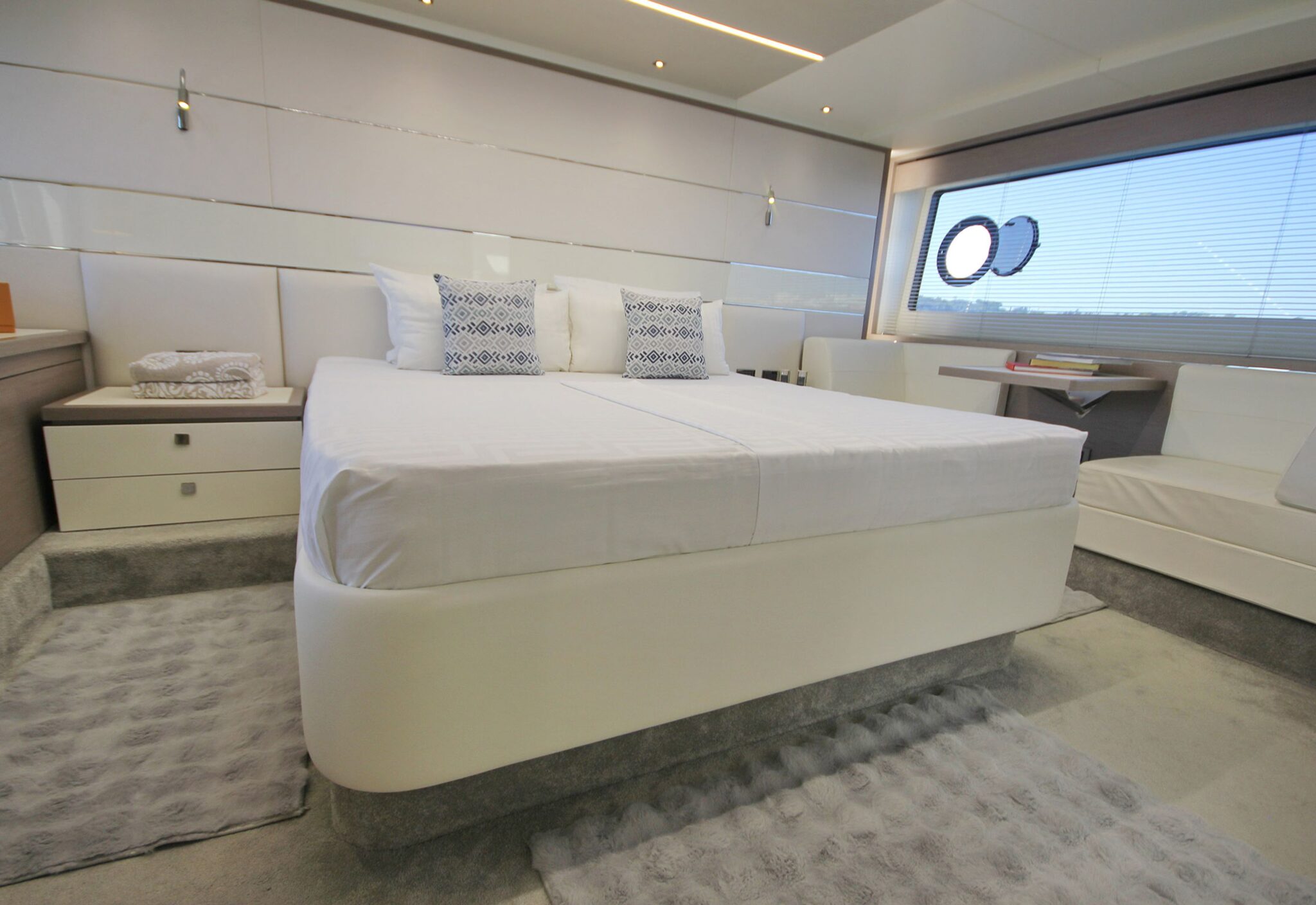 26-master-cabin
