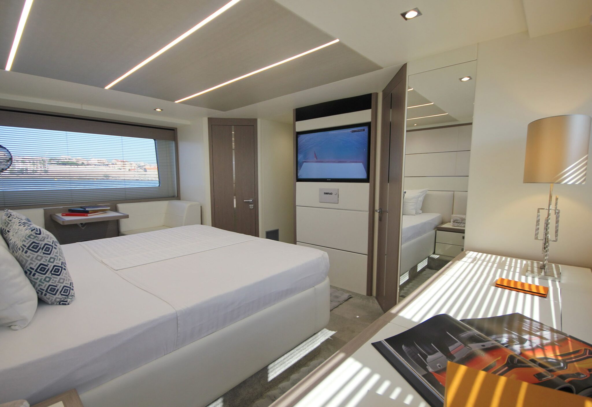 28-master-cabin