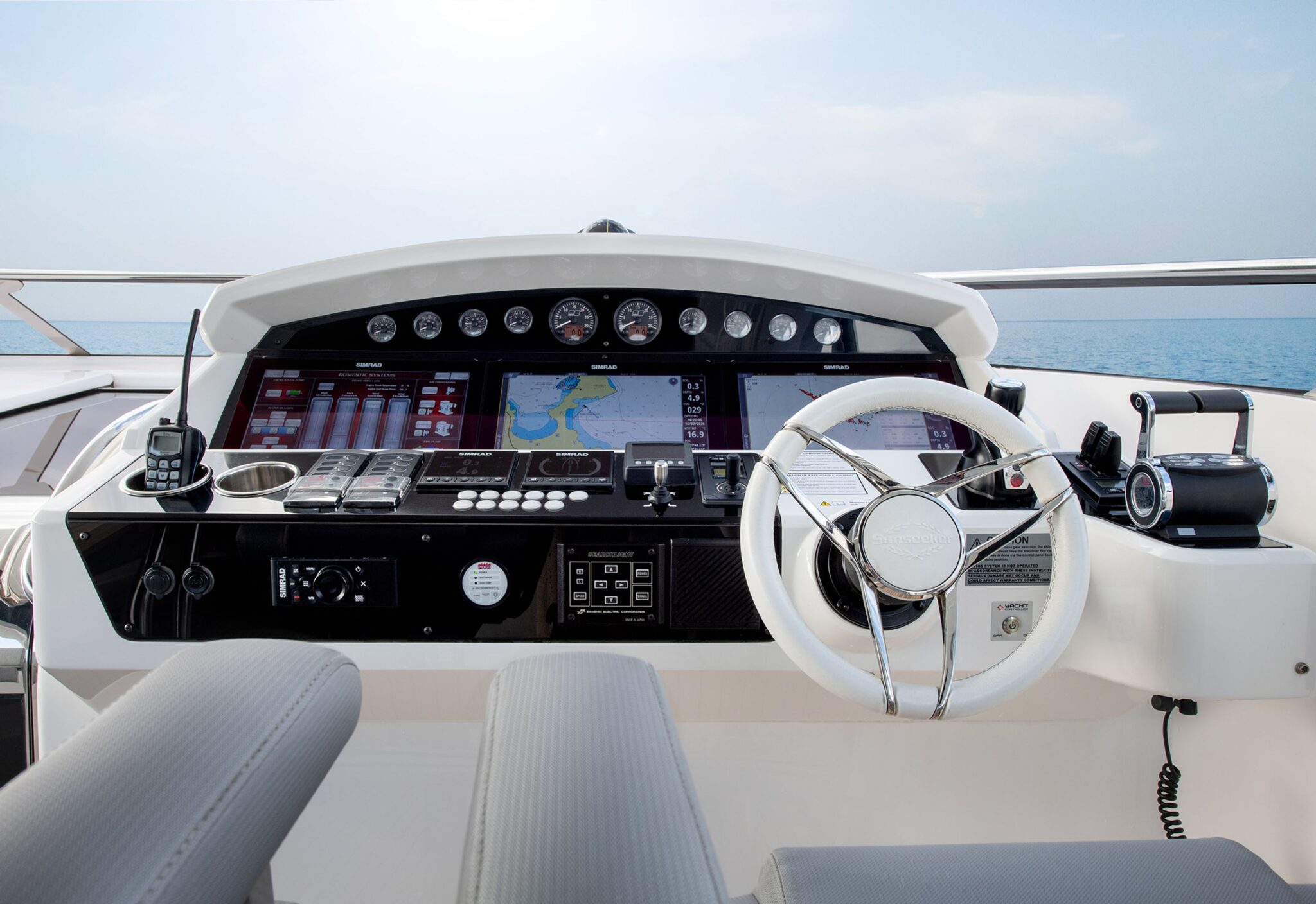 4-flybridge-helm