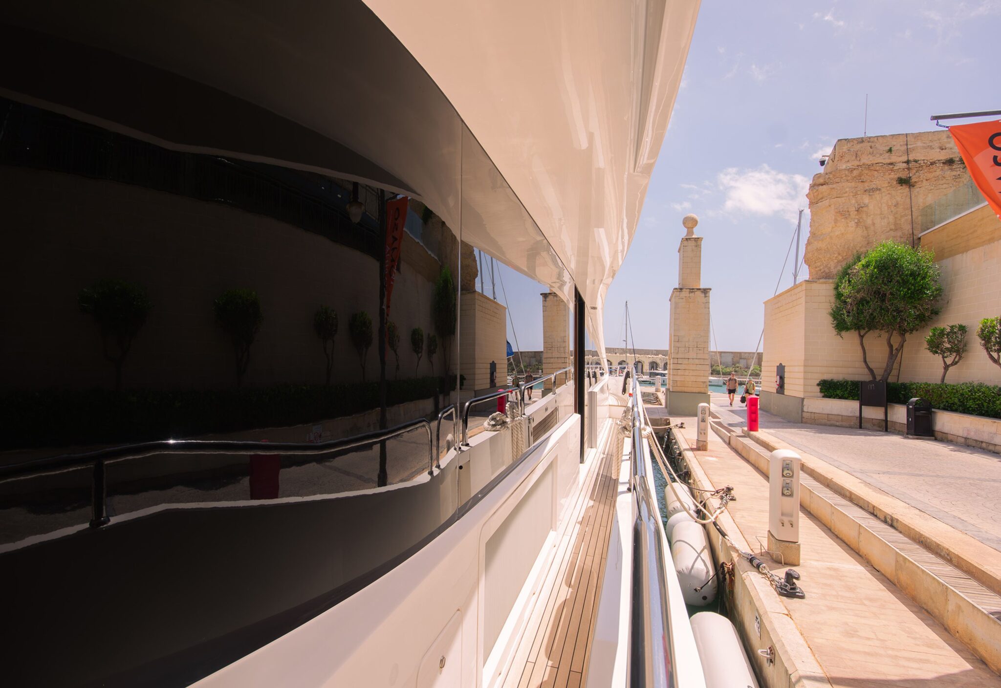 9-side-deck